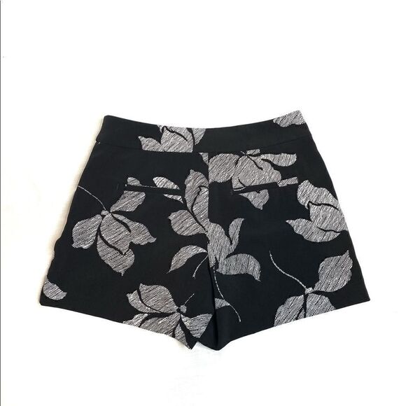 Ann Taylor factory black and white floral shorts size 0 - Picture 5 of 16